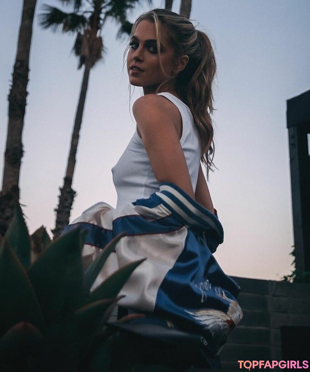 Foto desnuda filtrada de OnlyFans de Anne Winters #194 Foto desnuda filtrada de OnlyFans de Anne Winters #194