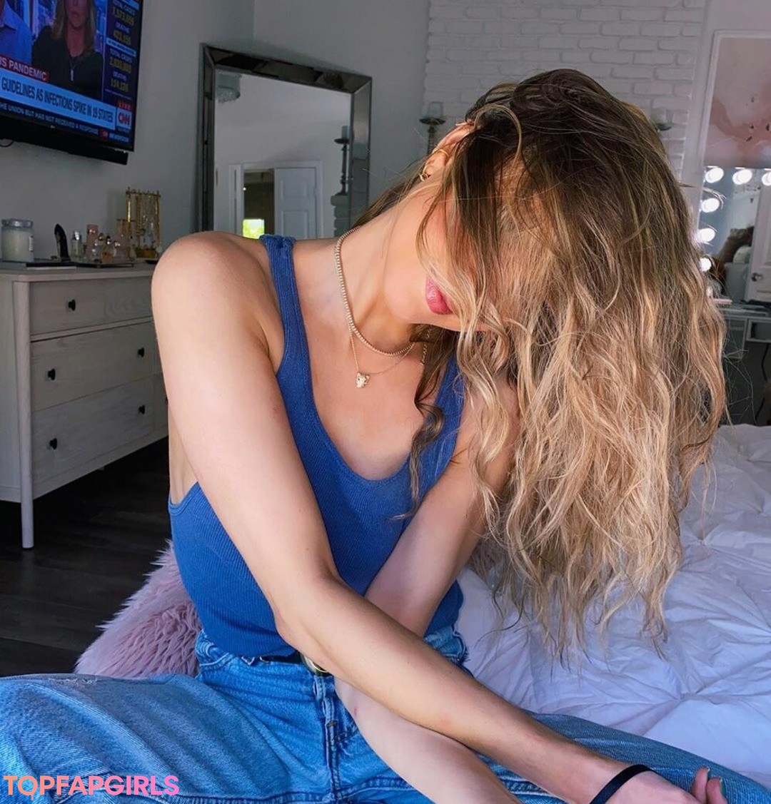 Foto desnuda filtrada de OnlyFans de Anne Winters #211 Foto desnuda filtrada de OnlyFans de Anne Winters #211