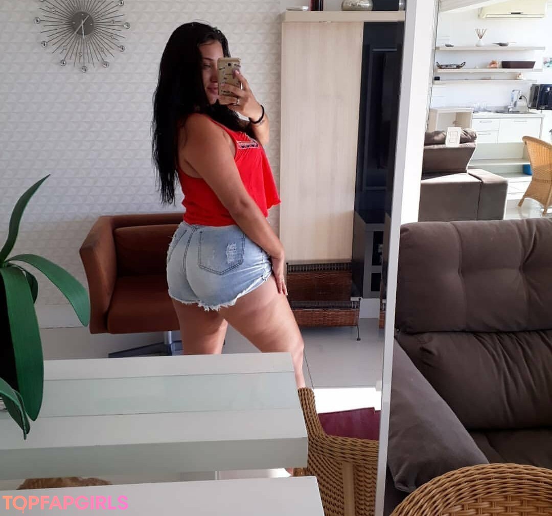 Foto desnuda filtrada de OnlyFans de Anathalia Cristina #1 Foto desnuda filtrada de OnlyFans de Anathalia Cristina #1