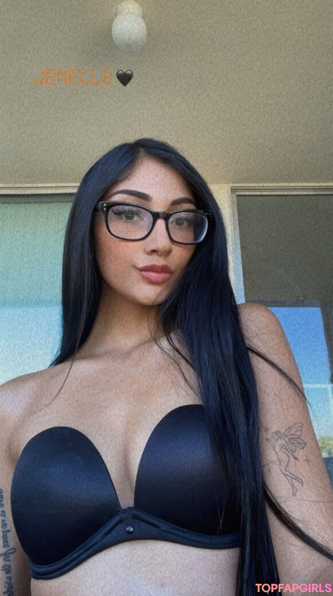 Foto desnuda filtrada de OnlyFans de Jenelle Mathew #102 Foto desnuda filtrada de OnlyFans de Jenelle Mathew #102