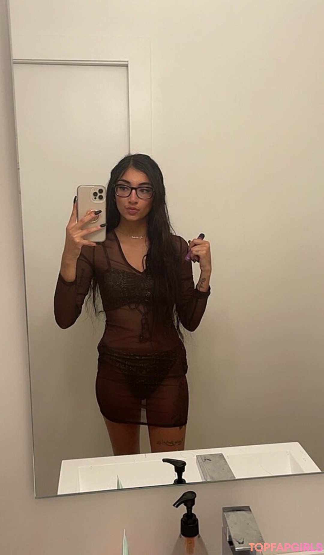 Foto desnuda filtrada de OnlyFans de Jenelle Mathew #121 Foto desnuda filtrada de OnlyFans de Jenelle Mathew #121