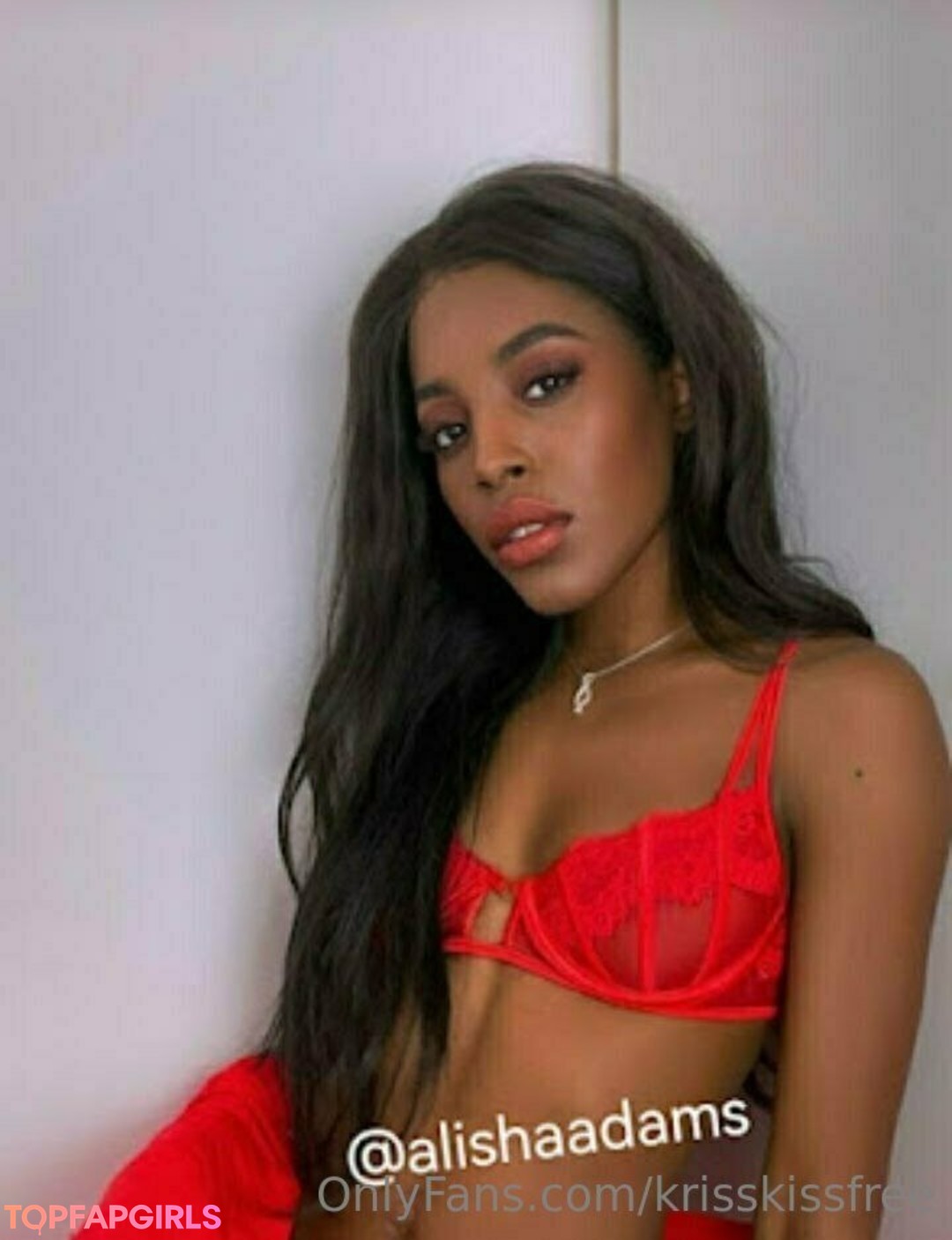 Foto desnuda filtrada de OnlyFans de Krisskissfree #278 Foto desnuda filtrada de OnlyFans de Krisskissfree #278