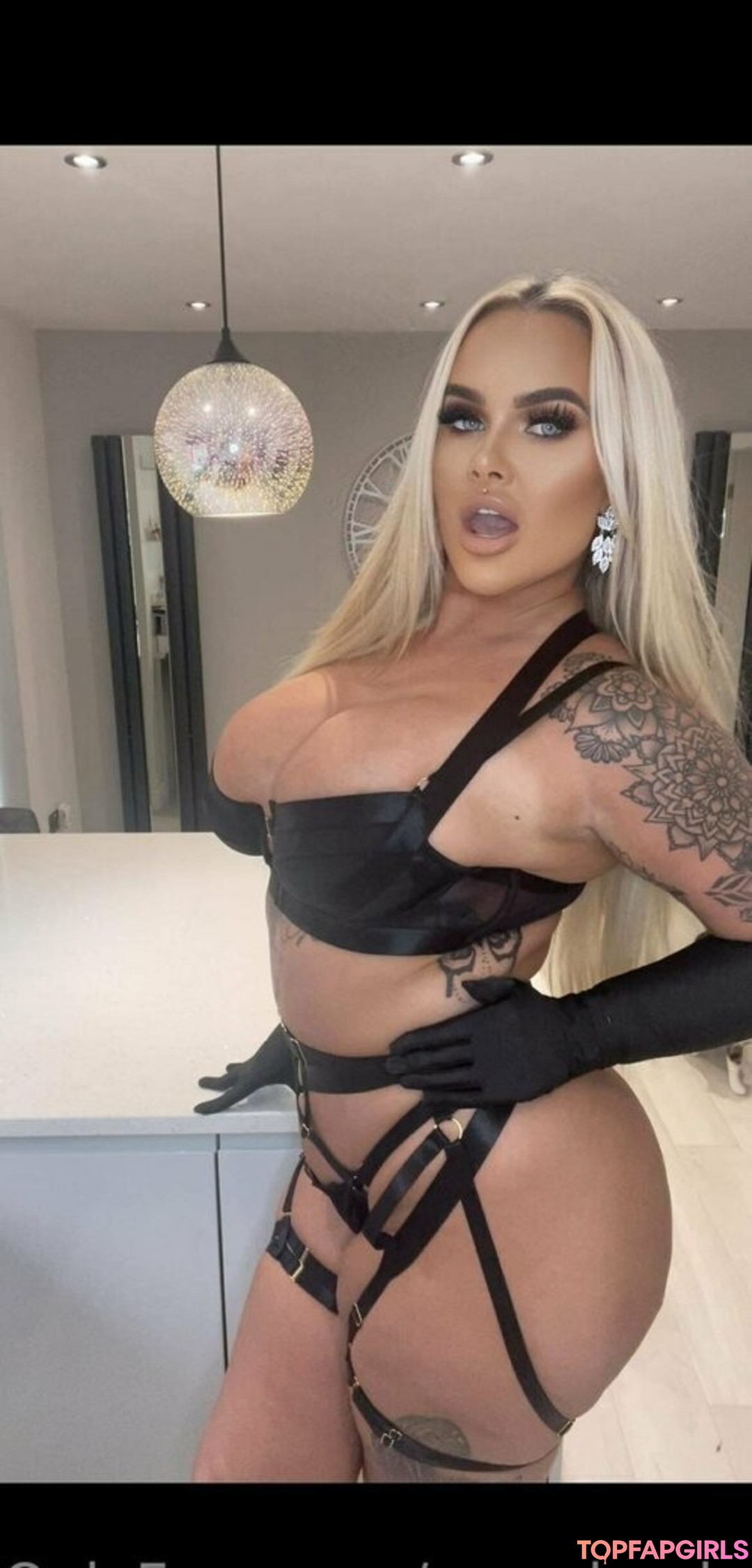 Foto desnuda filtrada de OnlyFans de Porscheplatinum #197 Foto desnuda filtrada de OnlyFans de Porscheplatinum #197