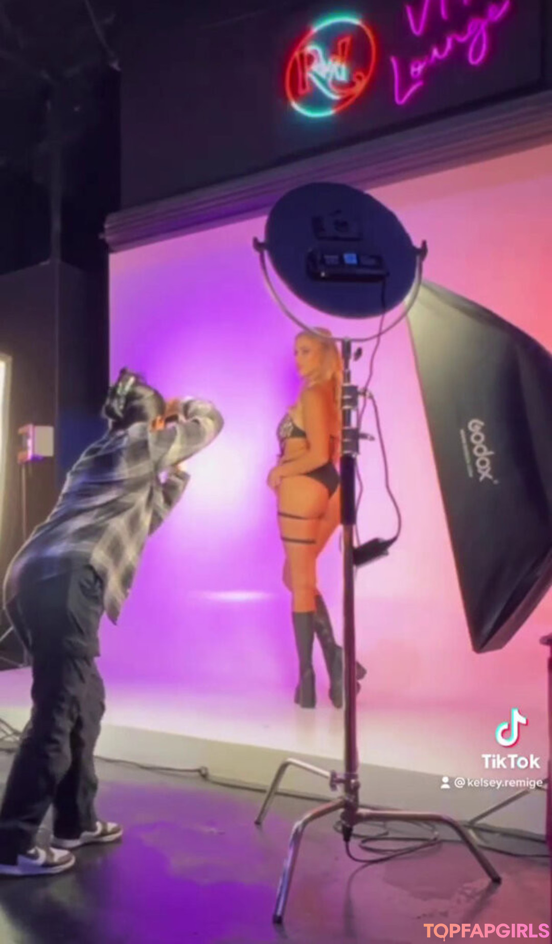 Foto desnuda filtrada de OnlyFans de Kelsey Remige #38 Foto desnuda filtrada de OnlyFans de Kelsey Remige #38