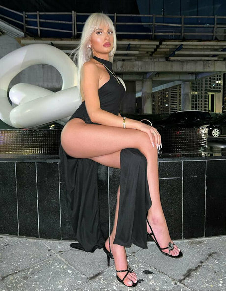 Foto desnuda filtrada de OnlyFans de Tsmissmaraa