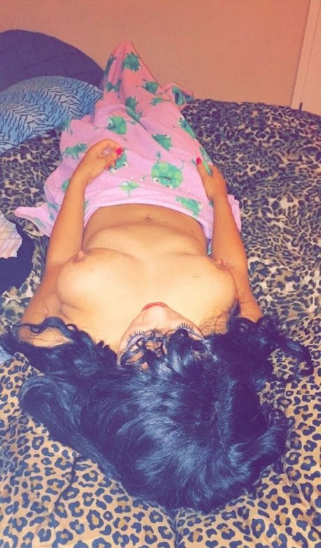 Foto desnuda filtrada de OnlyFans de Reyna Thenudequeen