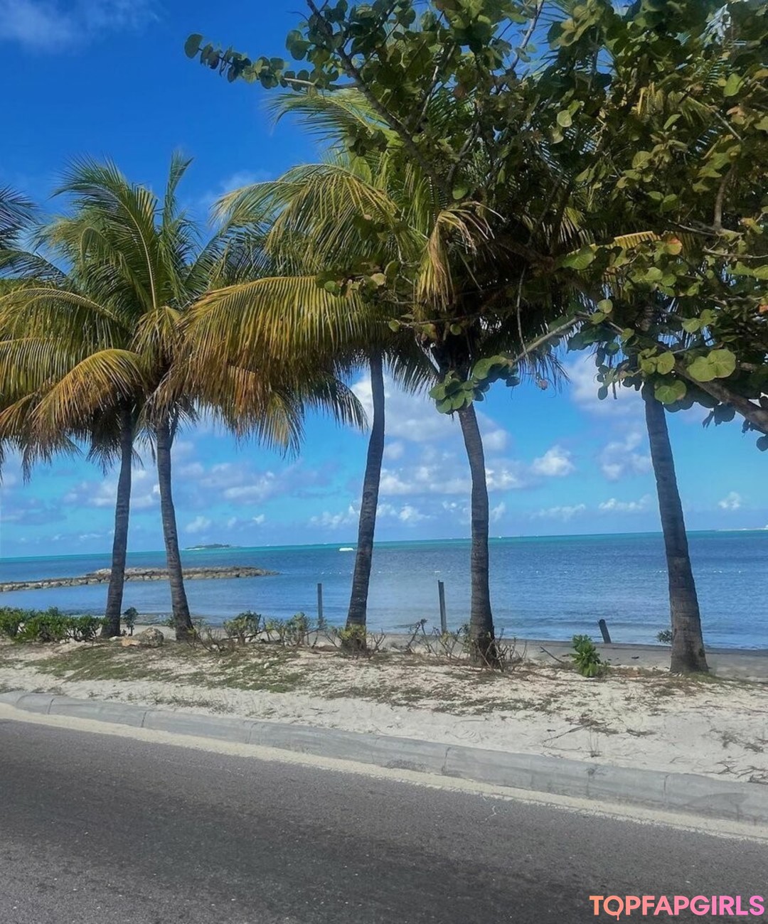 Foto desnuda filtrada de OnlyFans de Charlotte Bregman #34 Foto desnuda filtrada de OnlyFans de Charlotte Bregman #34