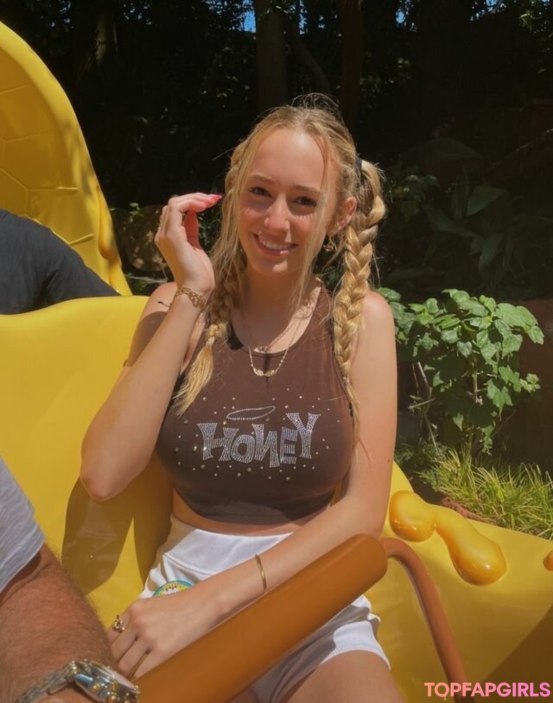 Foto desnuda filtrada de OnlyFans de Charlotte Bregman #75 Foto desnuda filtrada de OnlyFans de Charlotte Bregman #75