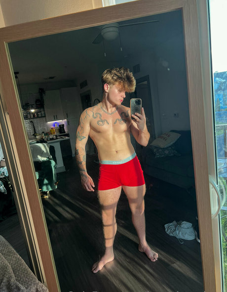 Foto desnuda filtrada de OnlyFans de Itscodyandrew