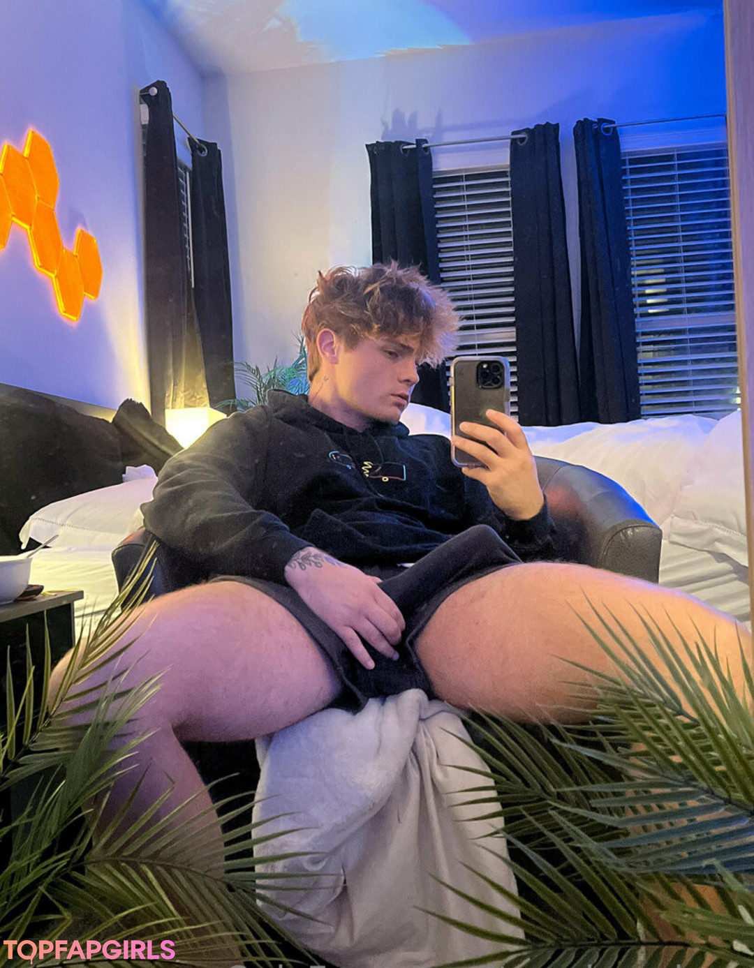 Foto desnuda filtrada de OnlyFans de Itscodyandrew #6 Foto desnuda filtrada de OnlyFans de Itscodyandrew #6