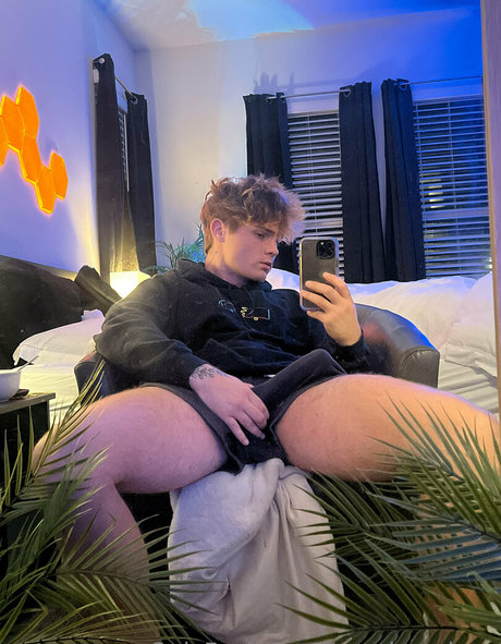 Foto desnuda filtrada de OnlyFans de Itscodyandrew