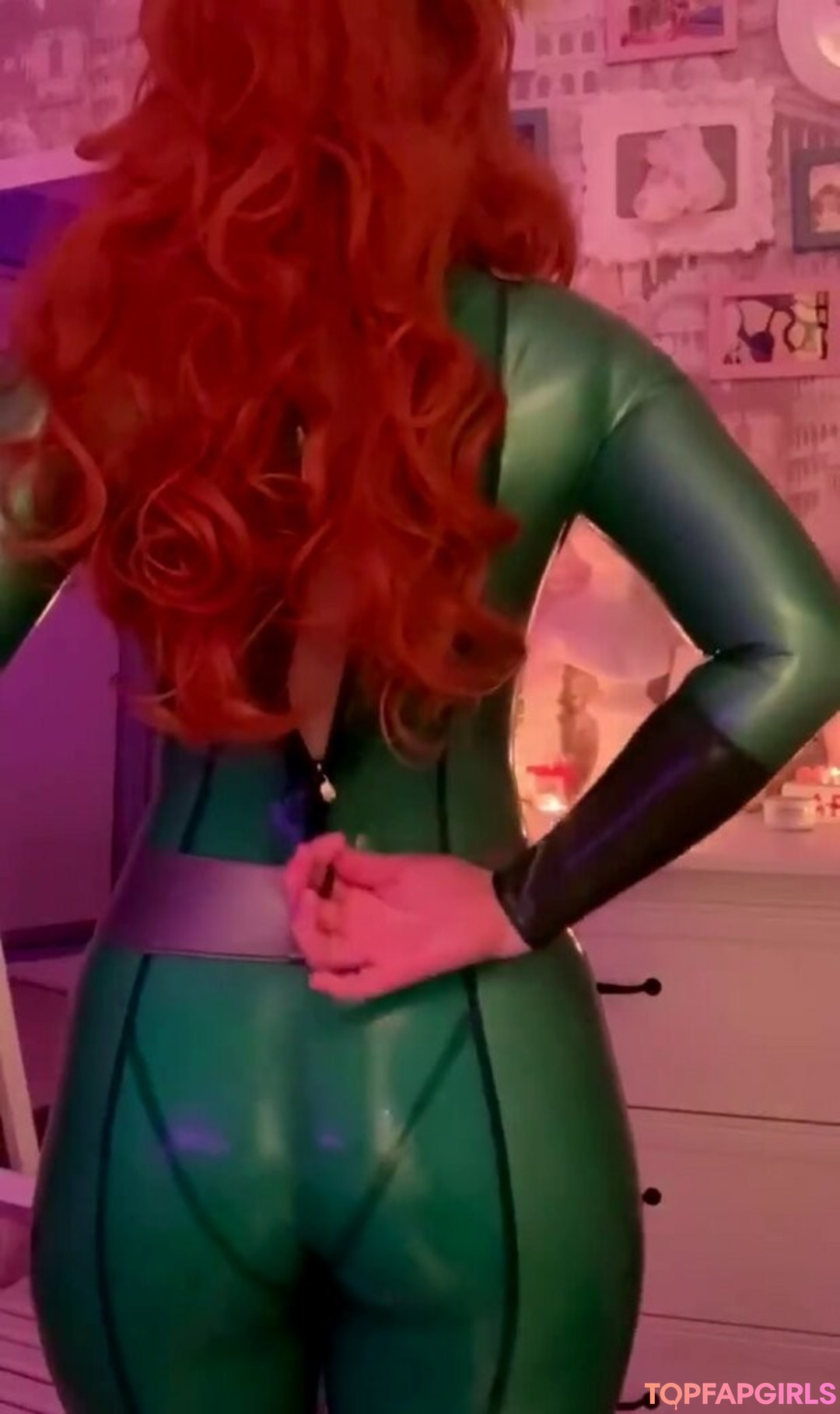 Foto desnuda filtrada de OnlyFans de Lilslvkitten #148 Foto desnuda filtrada de OnlyFans de Lilslvkitten #148