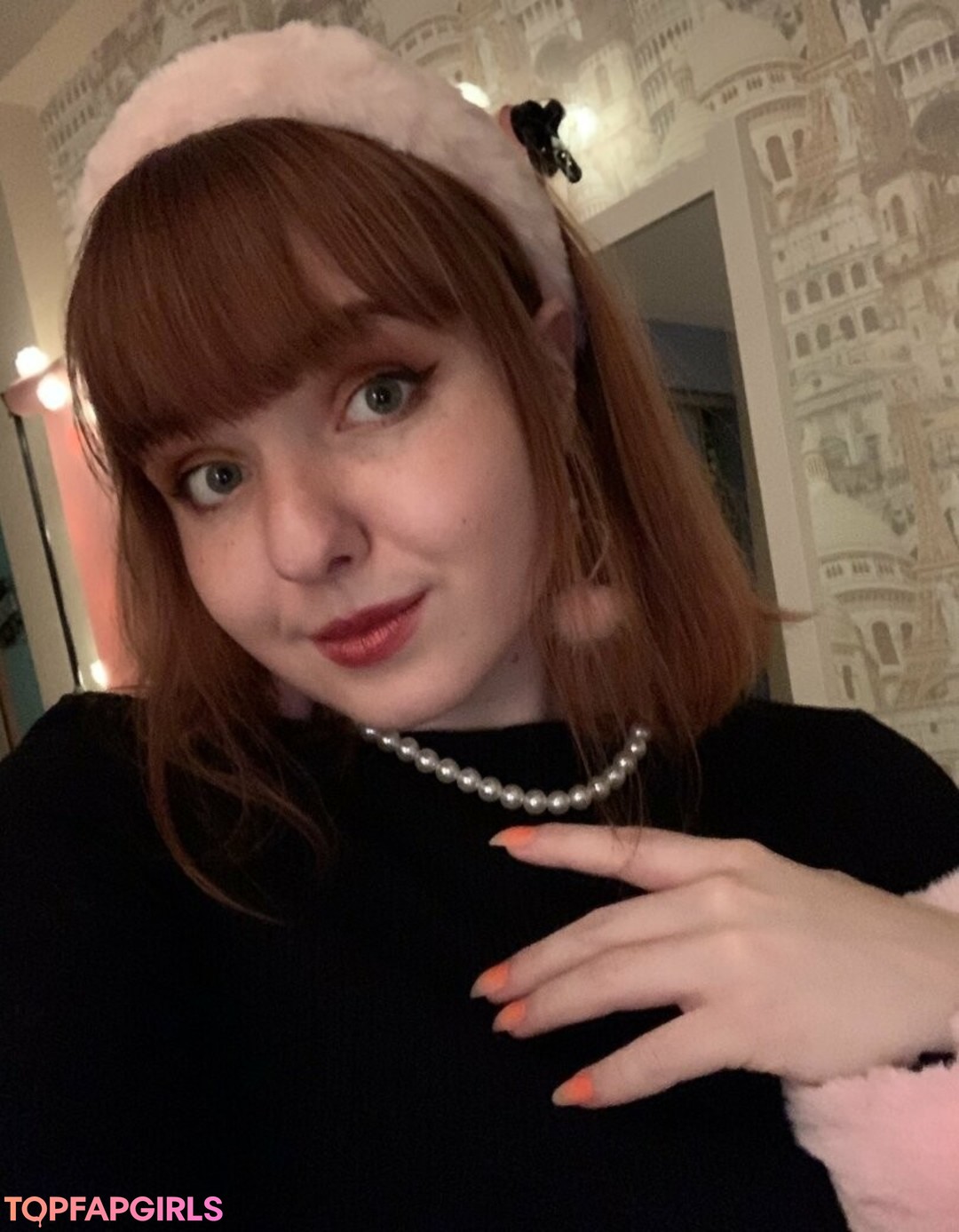 Foto desnuda filtrada de OnlyFans de Lilslvkitten #184 Foto desnuda filtrada de OnlyFans de Lilslvkitten #184