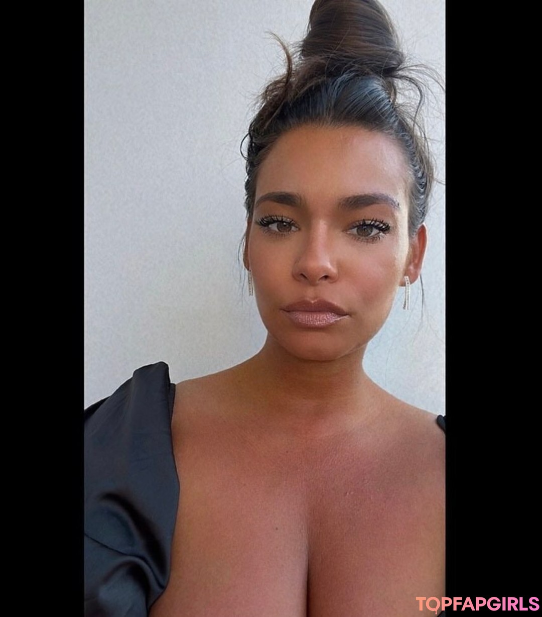 Foto desnuda filtrada de OnlyFans de Cheryl Jansen #11 Foto desnuda filtrada de OnlyFans de Cheryl Jansen #11