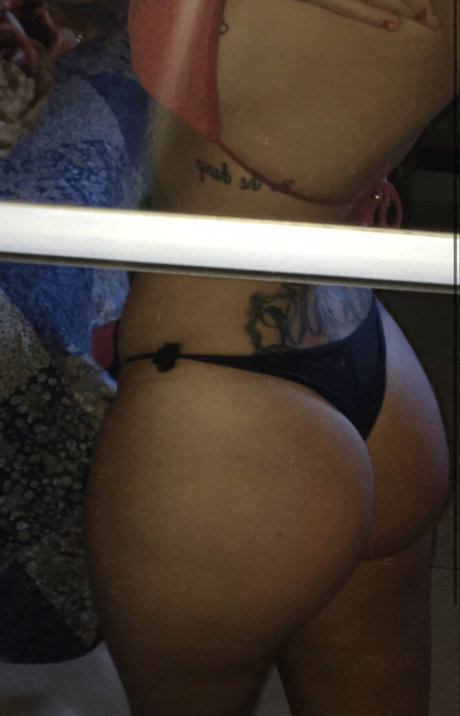 Foto desnuda filtrada de OnlyFans de Rafaela Assman