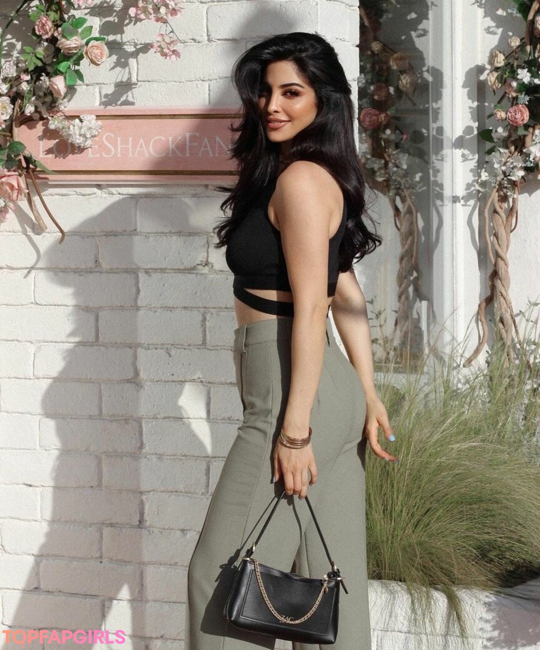 Foto desnuda filtrada de OnlyFans de Elwa Saleh #34 Foto desnuda filtrada de OnlyFans de Elwa Saleh #34