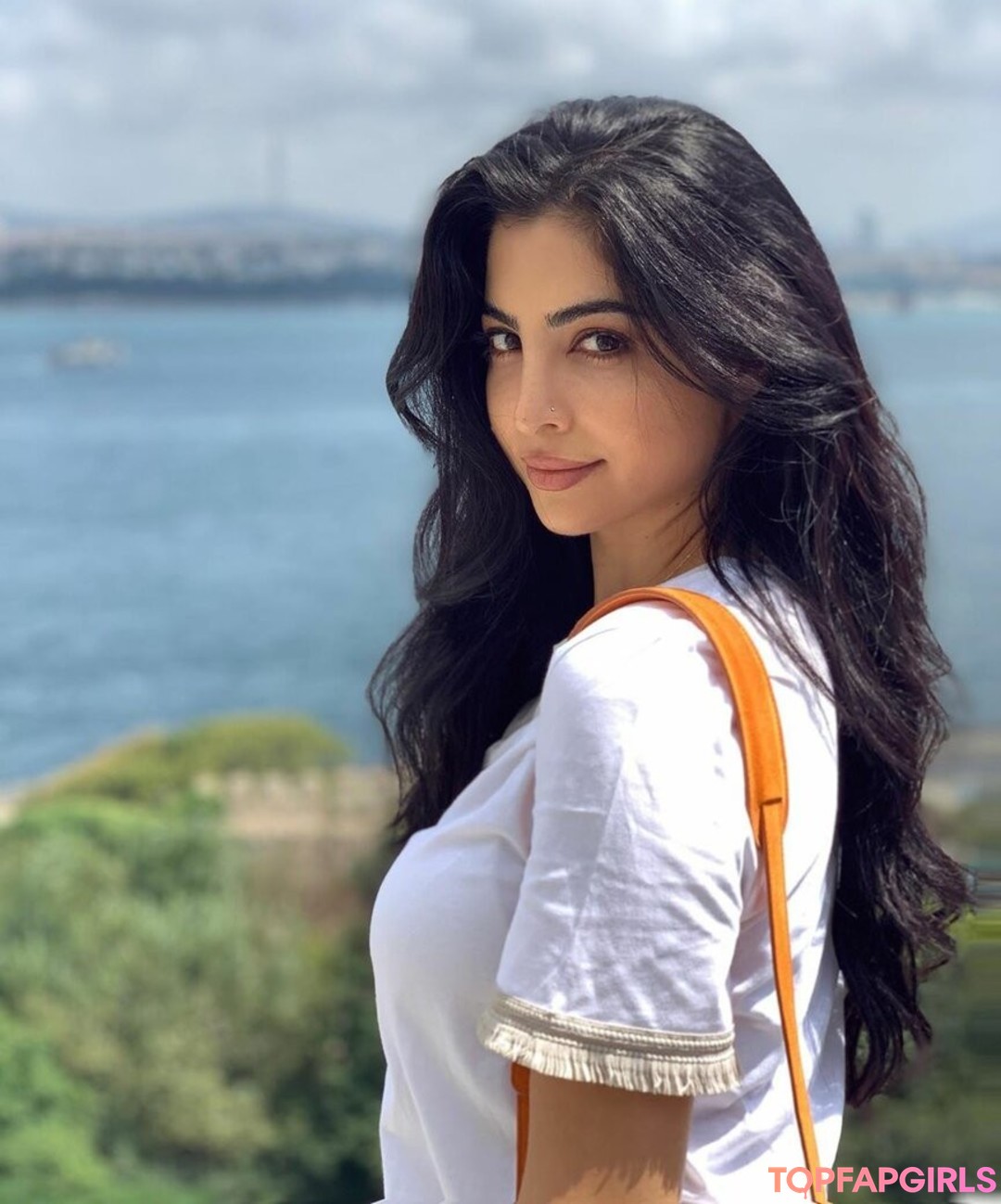 Foto desnuda filtrada de OnlyFans de Elwa Saleh #6 Foto desnuda filtrada de OnlyFans de Elwa Saleh #6