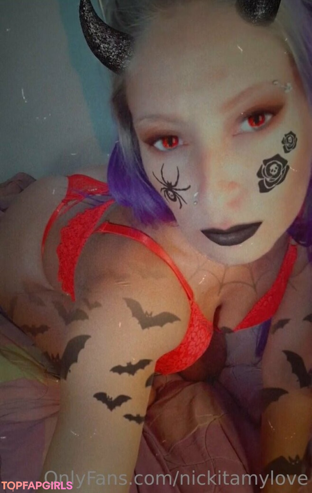 Foto desnuda filtrada de OnlyFans de Nickitamylove #26 Foto desnuda filtrada de OnlyFans de Nickitamylove #26