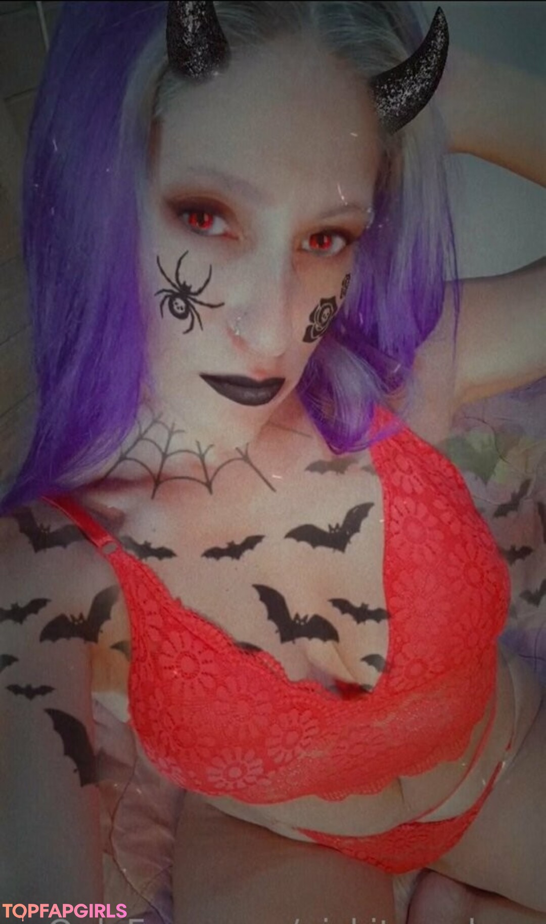 Foto desnuda filtrada de OnlyFans de Nickitamylove #27 Foto desnuda filtrada de OnlyFans de Nickitamylove #27