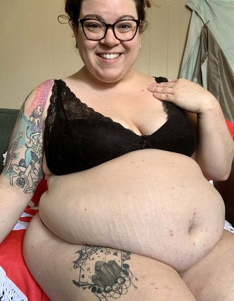 Foto desnuda filtrada de OnlyFans de Helastonedbbw