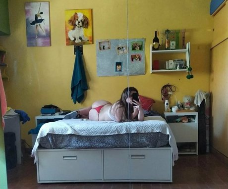 Foto desnuda filtrada de OnlyFans de Srtally