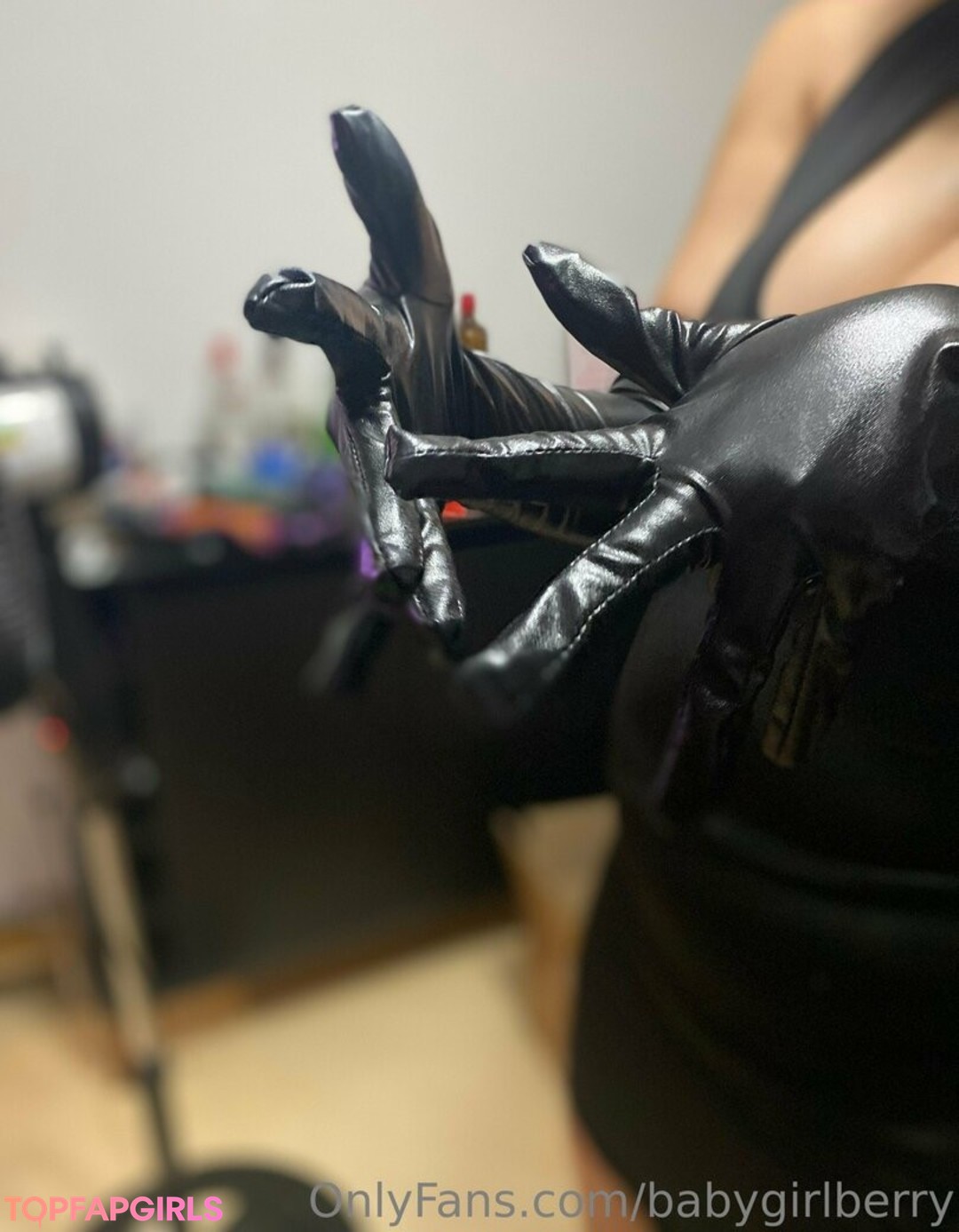 Foto desnuda filtrada de OnlyFans de Babygirlberry #5 Foto desnuda filtrada de OnlyFans de Babygirlberry #5