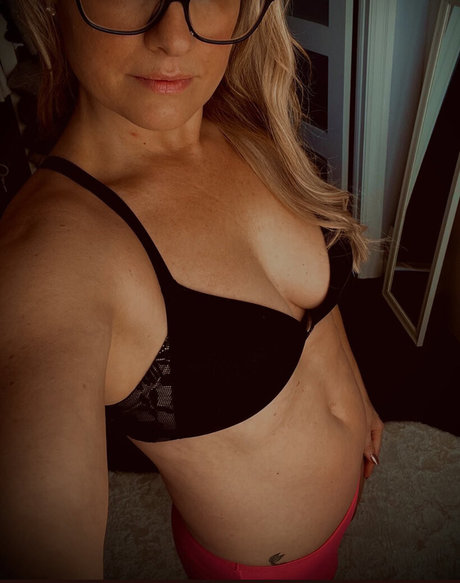 Cdn Hotwife Foxygin