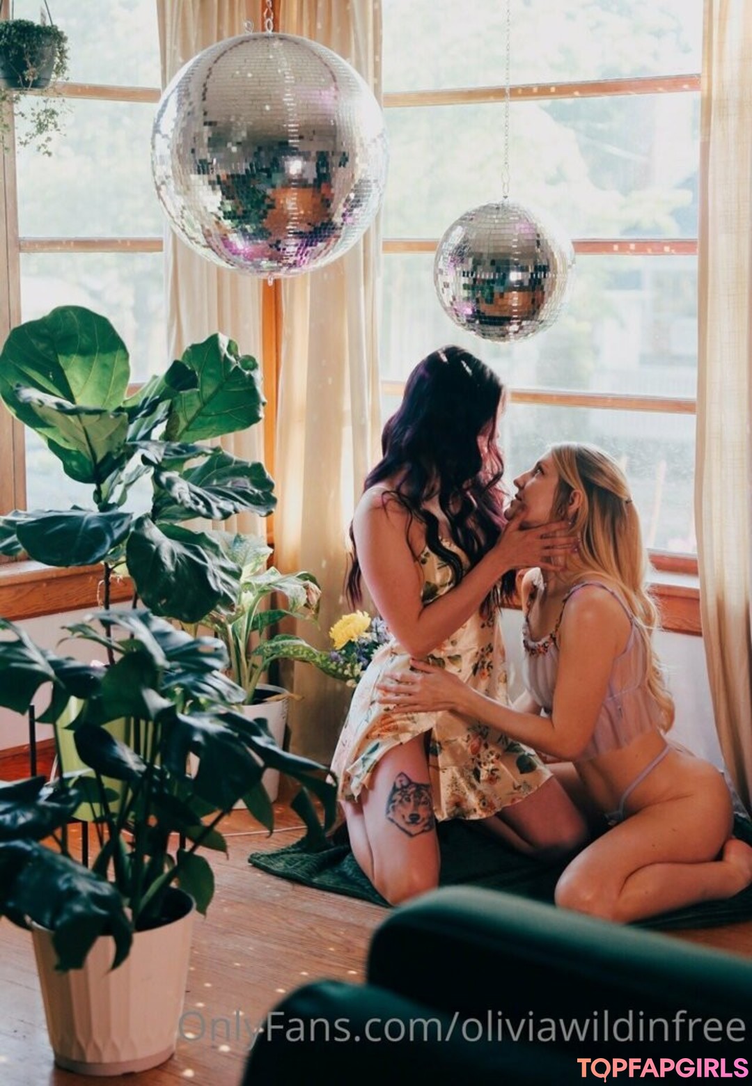 Foto desnuda filtrada de OnlyFans de Oliviawildinfree #45 Foto desnuda filtrada de OnlyFans de Oliviawildinfree #45