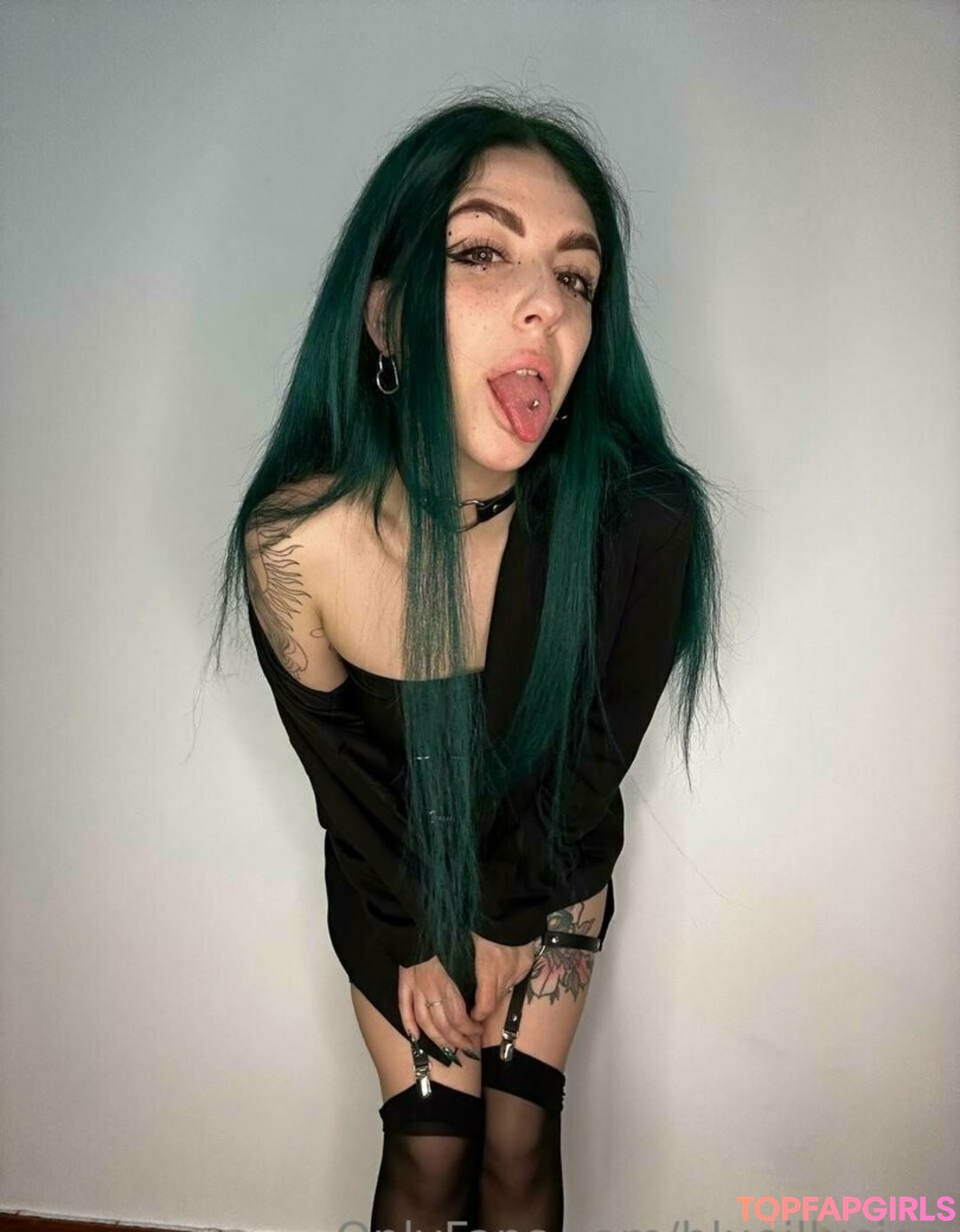 Foto desnuda filtrada de OnlyFans de Blueillusion #127 Foto desnuda filtrada de OnlyFans de Blueillusion #127