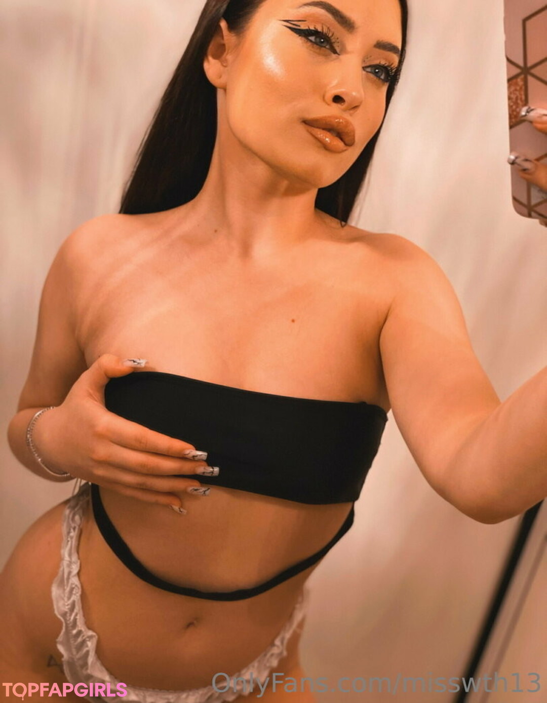 Foto desnuda filtrada de OnlyFans de Arielleflame #14 Foto desnuda filtrada de OnlyFans de Arielleflame #14