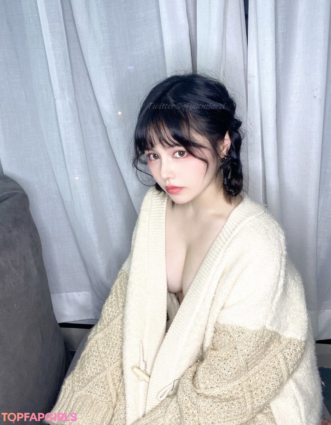 Foto desnuda filtrada de OnlyFans de Qiyuemiaozi #211 Foto desnuda filtrada de OnlyFans de Qiyuemiaozi #211