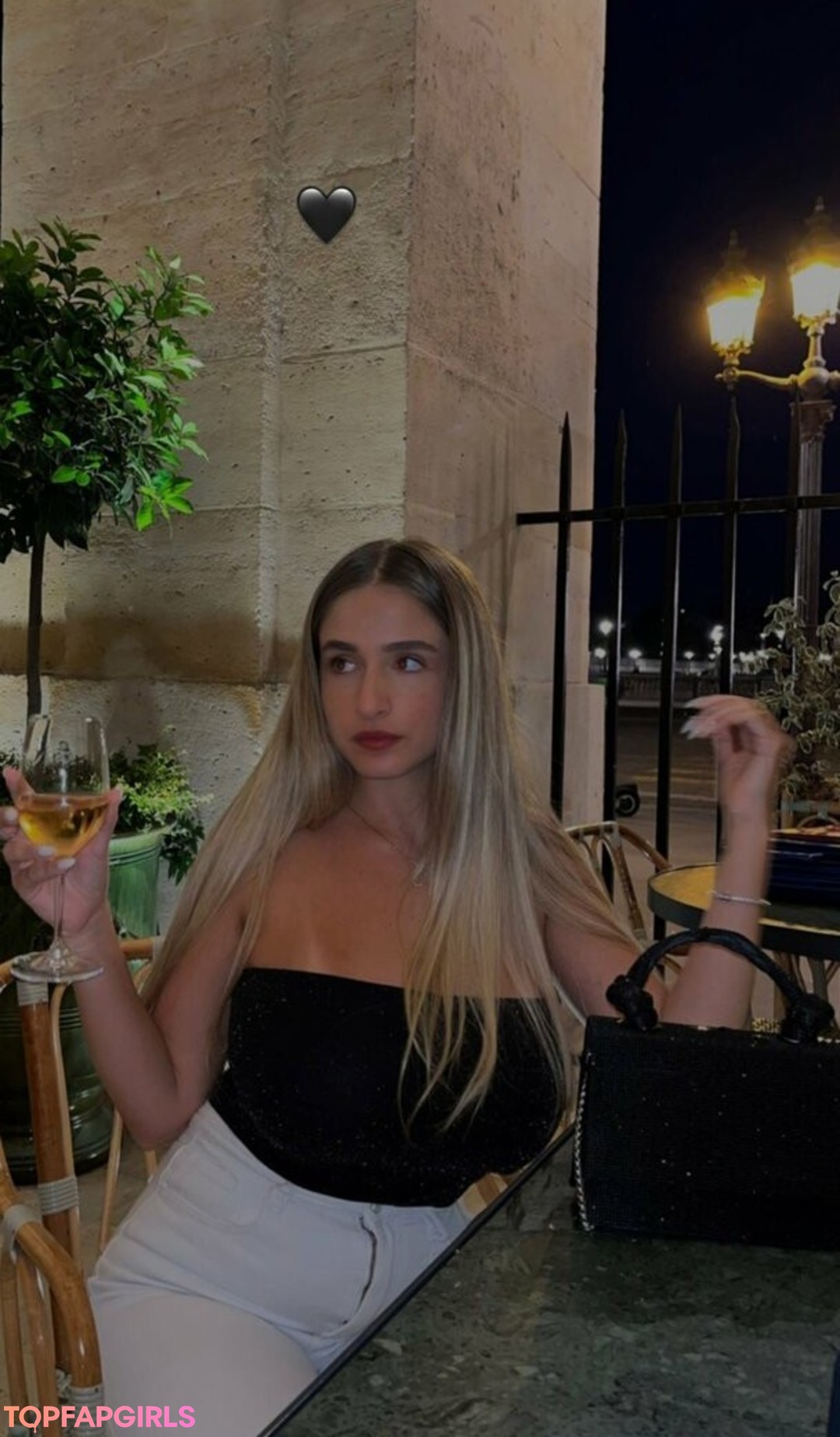 Foto desnuda filtrada de OnlyFans de Noaperetss #226 Foto desnuda filtrada de OnlyFans de Noaperetss #226