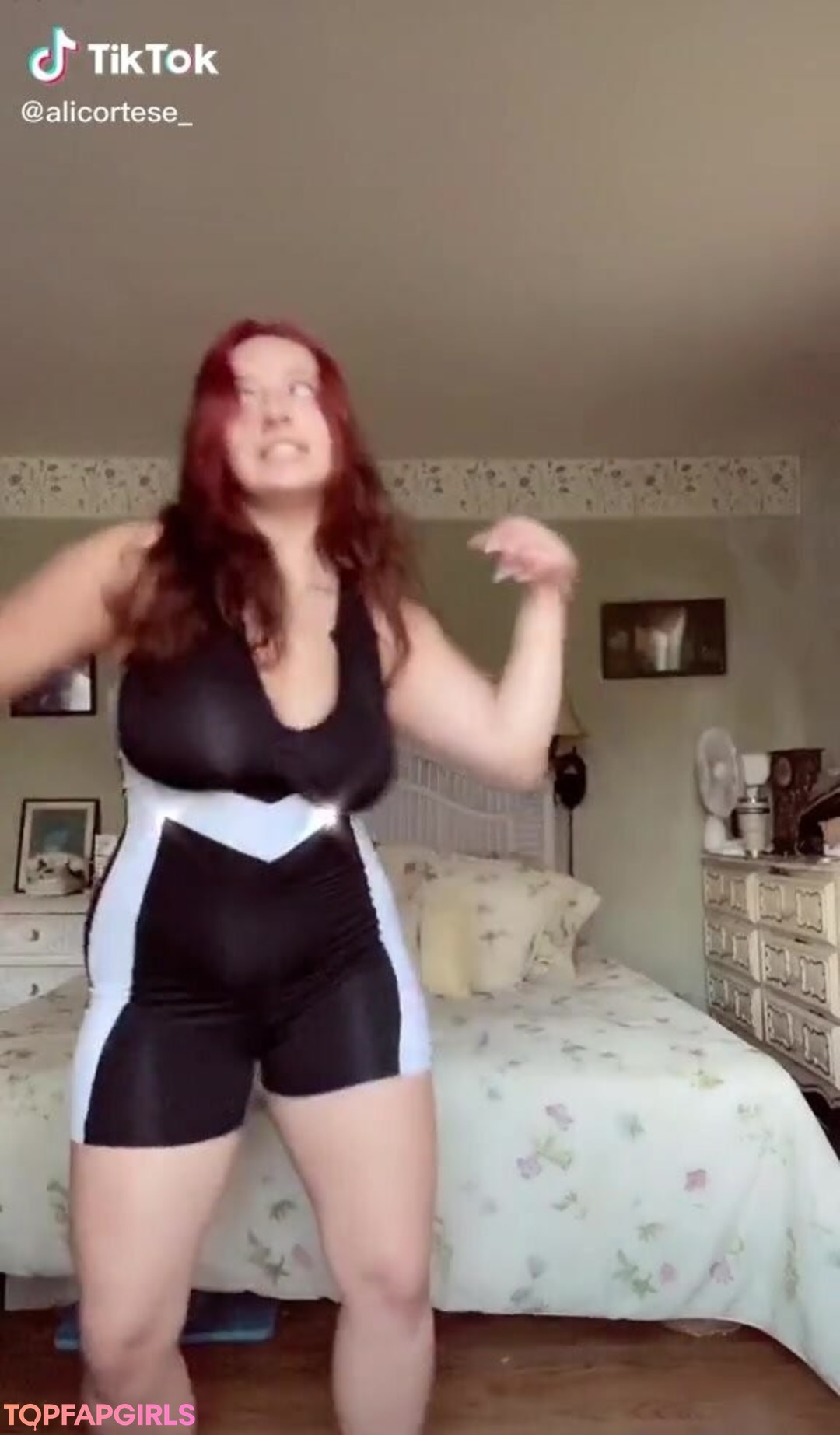 Foto desnuda filtrada de OnlyFans de Ali Cortese #9 Foto desnuda filtrada de OnlyFans de Ali Cortese #9