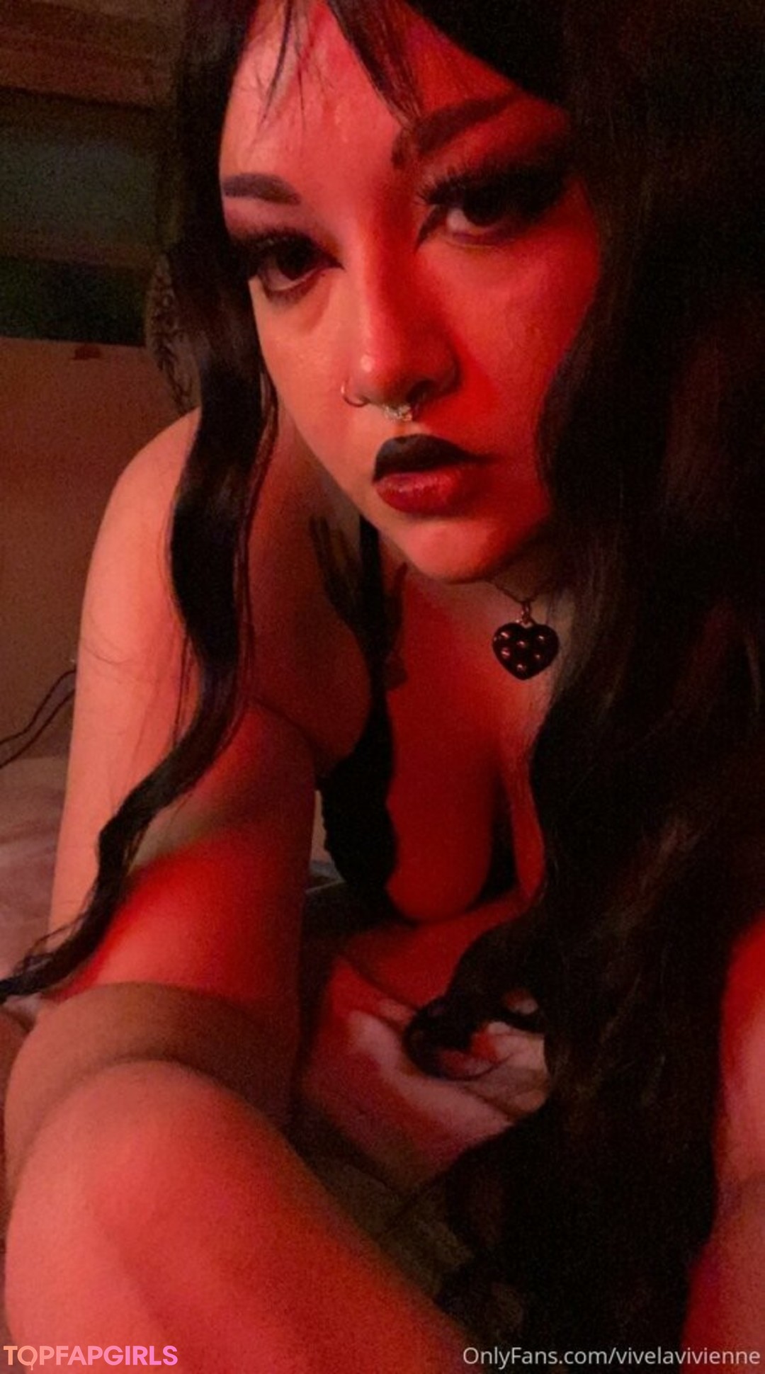 Foto desnuda filtrada de OnlyFans de Vivelavivienne #40 Foto desnuda filtrada de OnlyFans de Vivelavivienne #40