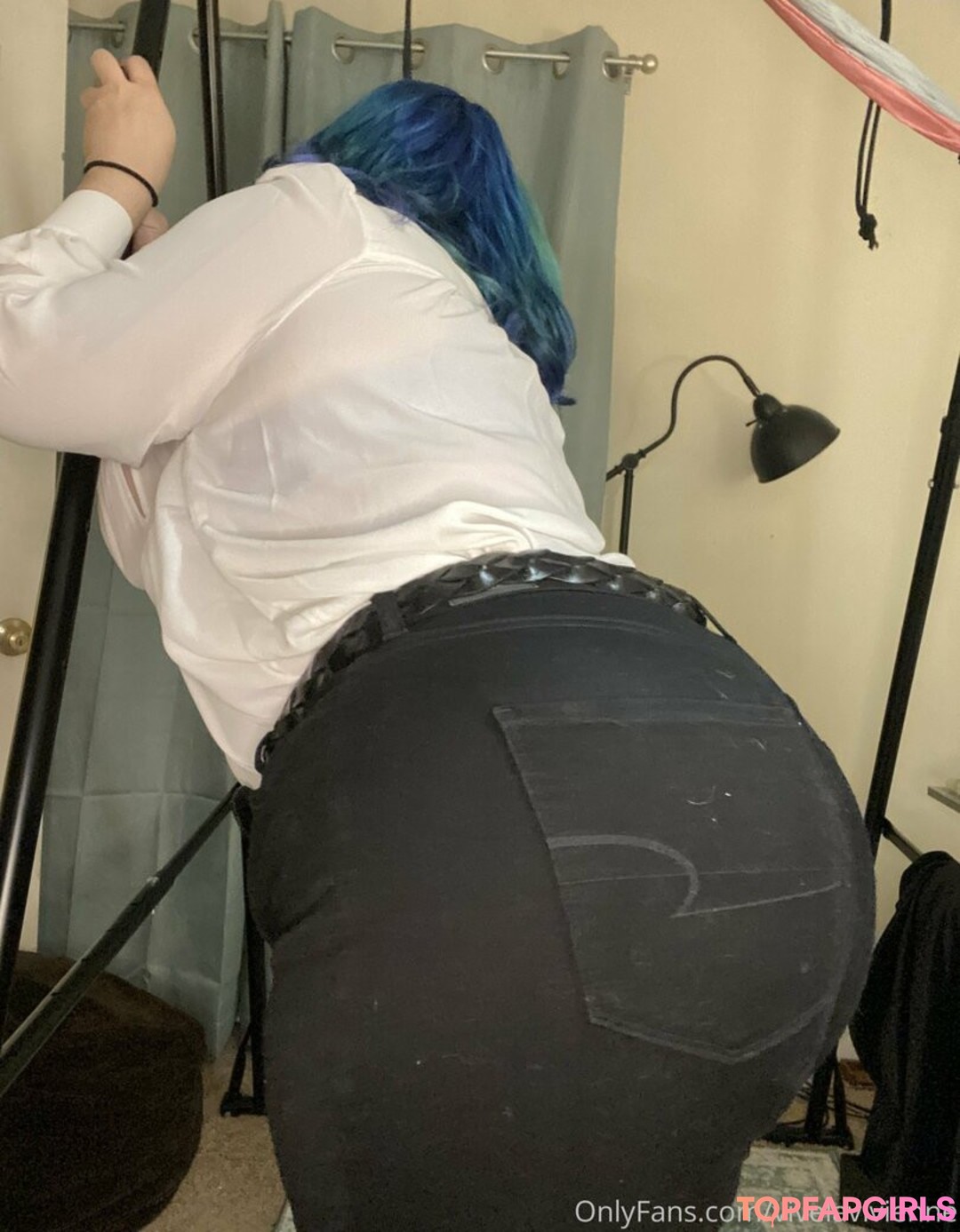 Foto desnuda filtrada de OnlyFans de Vivelavivienne #57 Foto desnuda filtrada de OnlyFans de Vivelavivienne #57