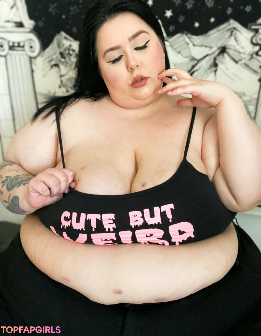 Foto desnuda filtrada de OnlyFans de Ssbbwadeline #183 Foto desnuda filtrada de OnlyFans de Ssbbwadeline #183