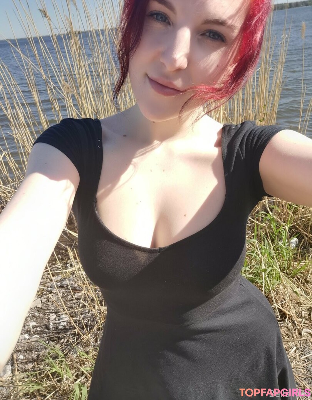 Foto desnuda filtrada de OnlyFans de Bellafuryfree #43 Foto desnuda filtrada de OnlyFans de Bellafuryfree #43