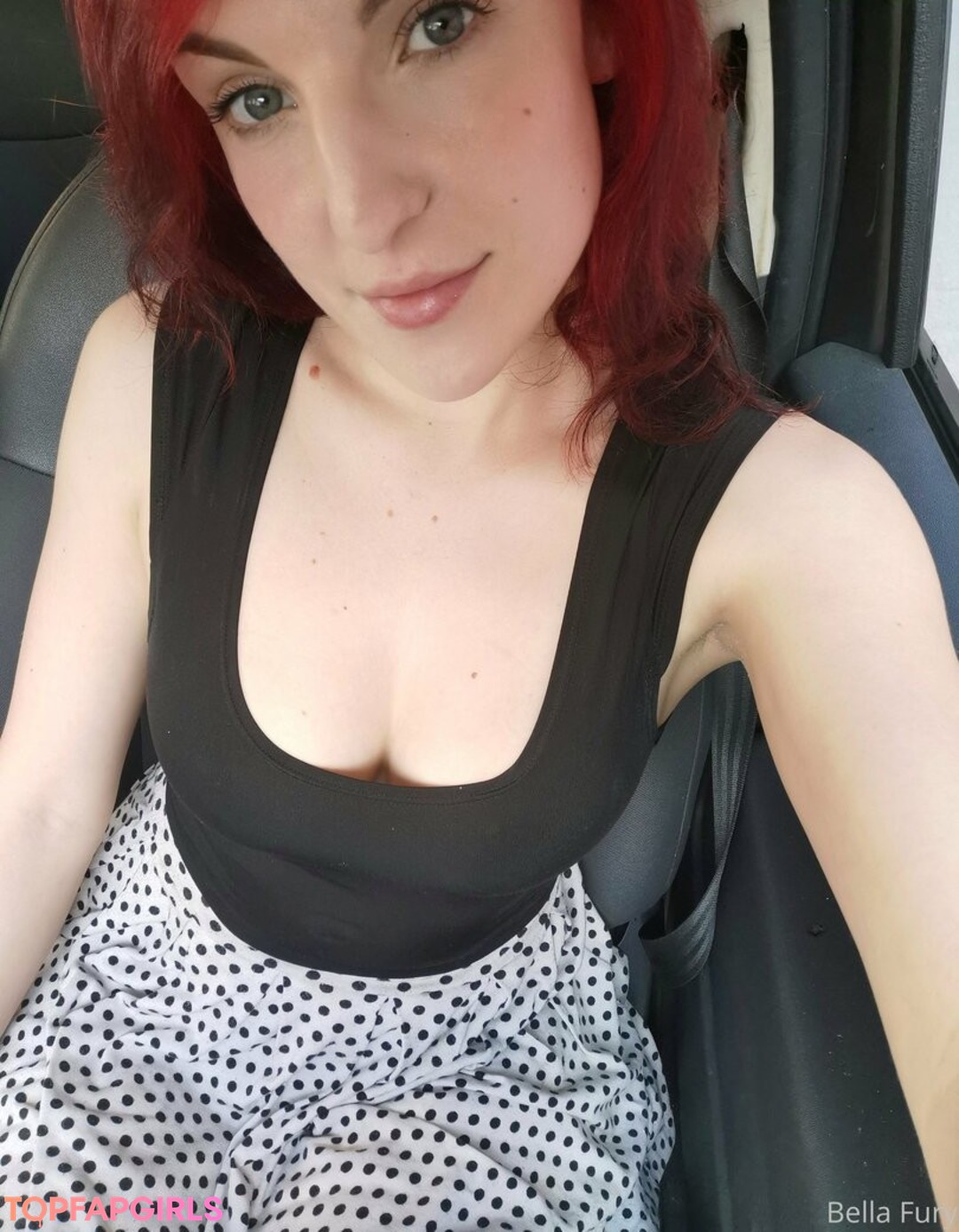 Foto desnuda filtrada de OnlyFans de Bellafuryfree #79 Foto desnuda filtrada de OnlyFans de Bellafuryfree #79