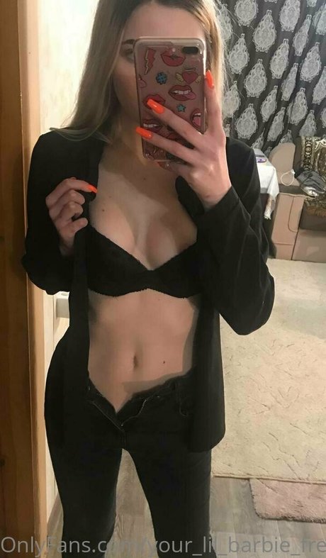 Yourlilbarbiefree