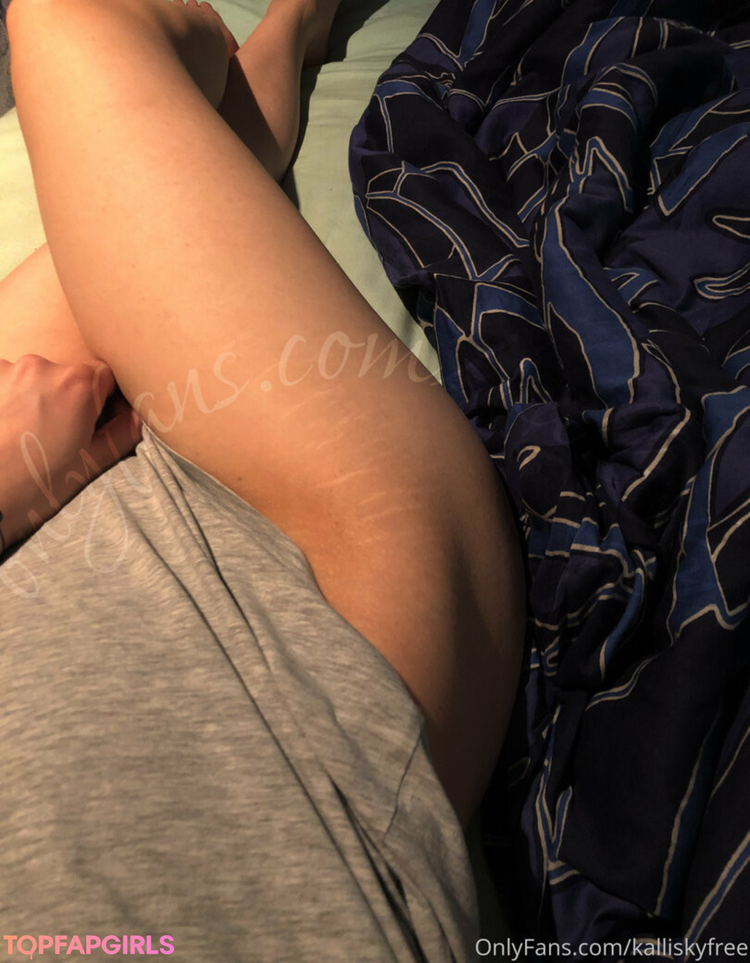 Foto desnuda filtrada de OnlyFans de Kalliskyfree #33 Foto desnuda filtrada de OnlyFans de Kalliskyfree #33