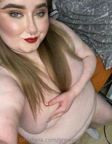 Growingpiggy1305