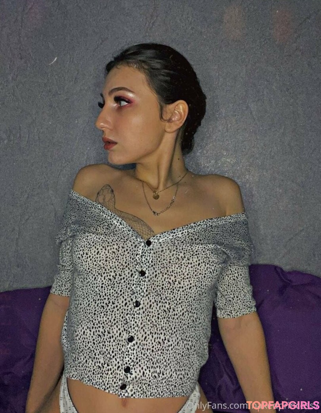 Foto desnuda filtrada de OnlyFans de Cherrykush6 #16 Foto desnuda filtrada de OnlyFans de Cherrykush6 #16