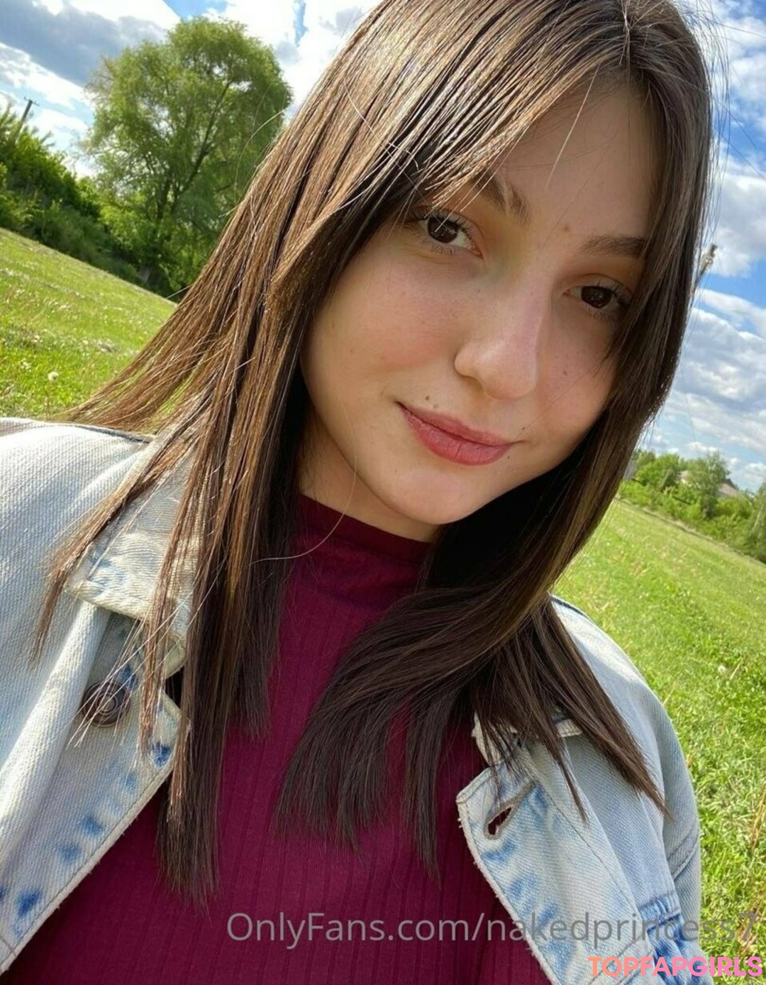 Foto desnuda filtrada de OnlyFans de Cherrykush6 #28 Foto desnuda filtrada de OnlyFans de Cherrykush6 #28