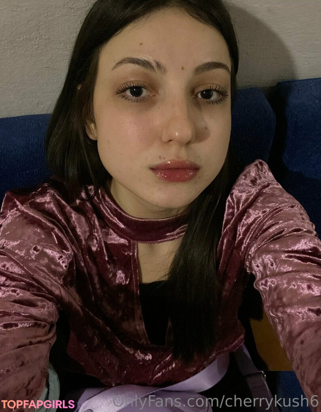 Foto desnuda filtrada de OnlyFans de Cherrykush6 #42 Foto desnuda filtrada de OnlyFans de Cherrykush6 #42