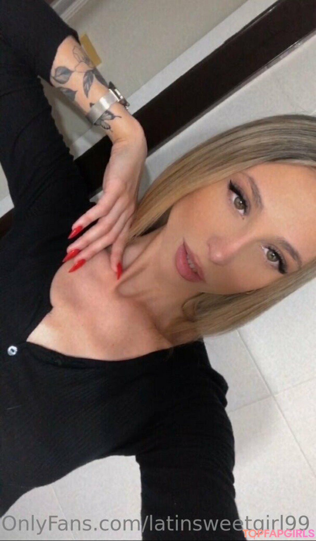 Foto desnuda filtrada de OnlyFans de Ninaaddams #12 Foto desnuda filtrada de OnlyFans de Ninaaddams #12