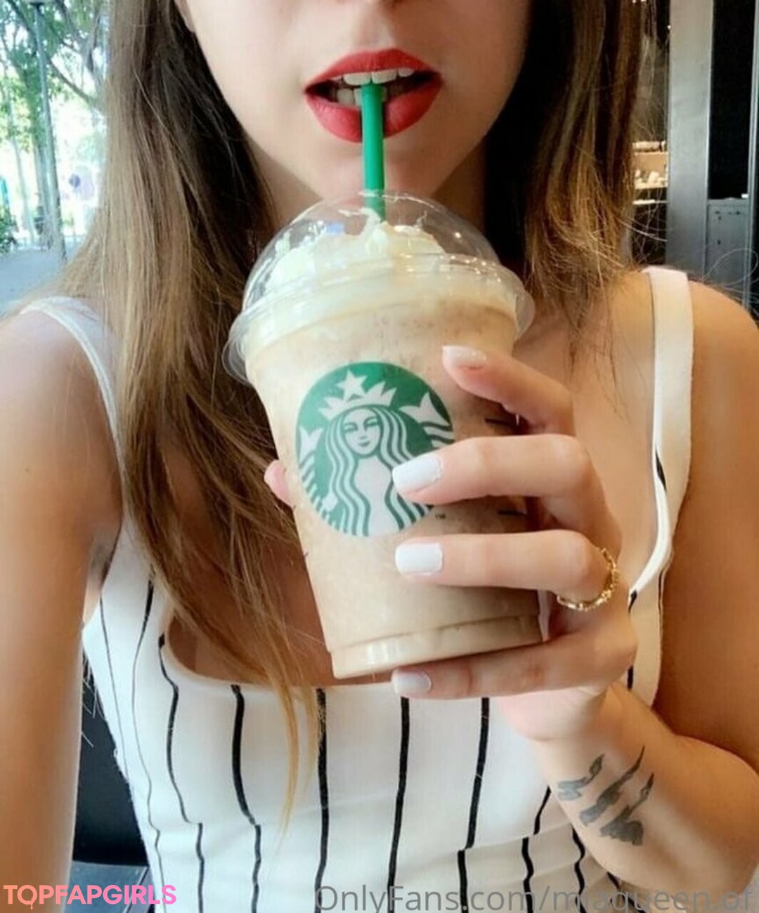 Foto desnuda filtrada de OnlyFans de Miaqueenof #79 Foto desnuda filtrada de OnlyFans de Miaqueenof #79