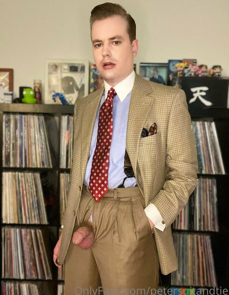 Petersuitandtie