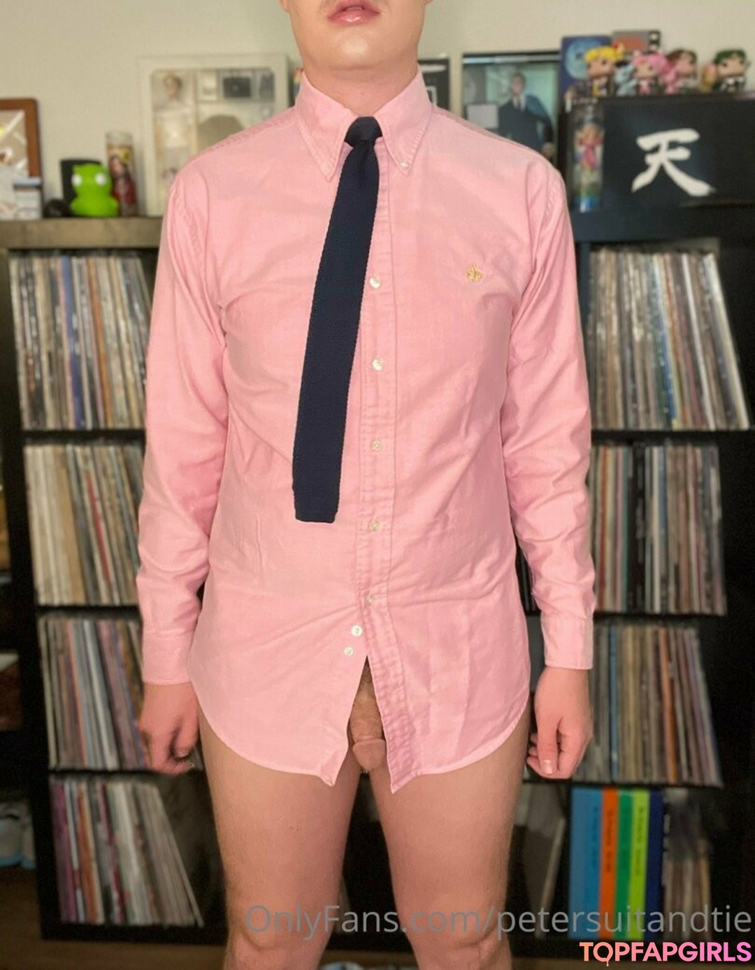 Foto desnuda filtrada de OnlyFans de Petersuitandtie #56 Foto desnuda filtrada de OnlyFans de Petersuitandtie #56