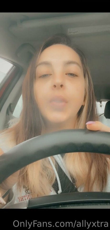 Foto desnuda filtrada de OnlyFans de Allyxtra