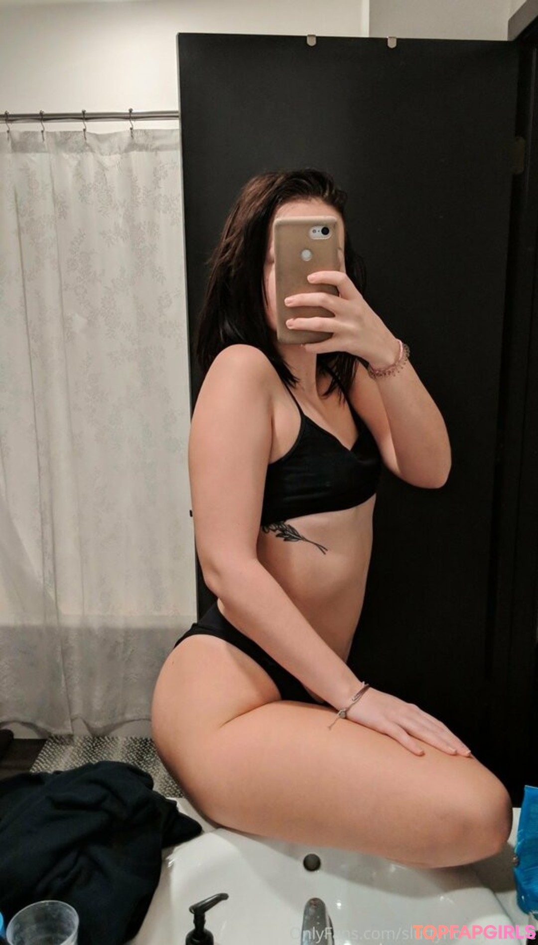 Foto desnuda filtrada de OnlyFans de Xxhhhhunny #29 Foto desnuda filtrada de OnlyFans de Xxhhhhunny #29